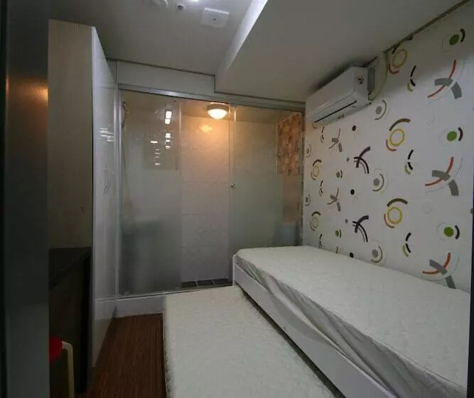 Hotelli Star Guesthouse