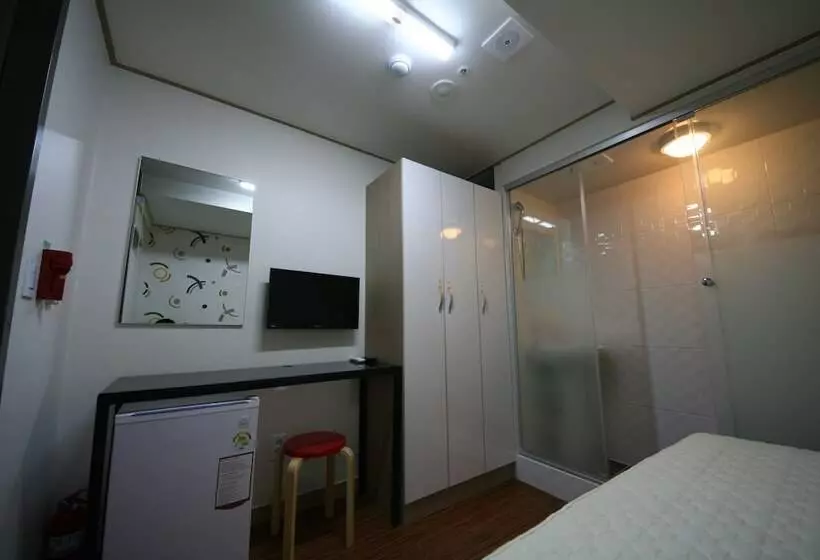 Hotelli Star Guesthouse