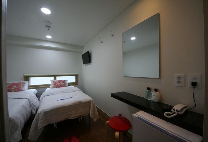 Hotel Star Guesthouse