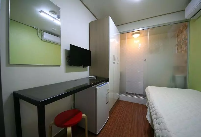 Hotelli Star Guesthouse
