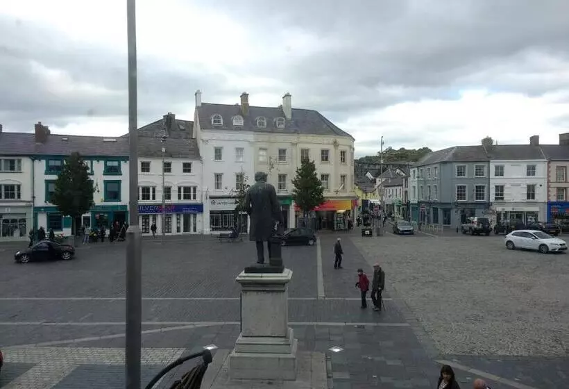 Отель Y Castell