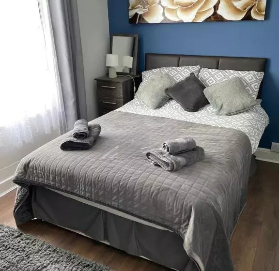 Отель Y Castell