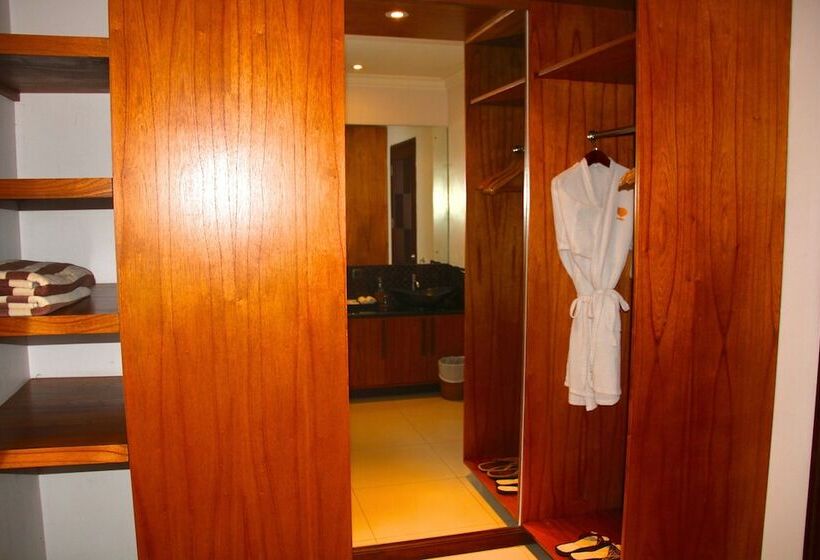 Resort Jimbaran Cliffs Private Pool Hotel & Spa