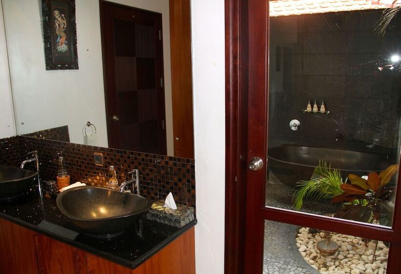 リゾートホテル Jimbaran Cliffs Private Pool Hotel & Spa