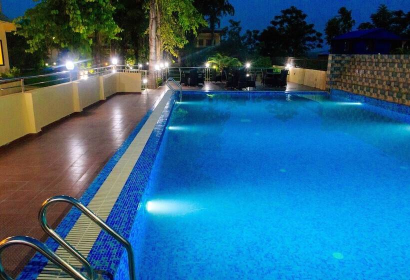 استراحتگاه Rainforest