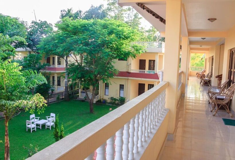 استراحتگاه Rainforest