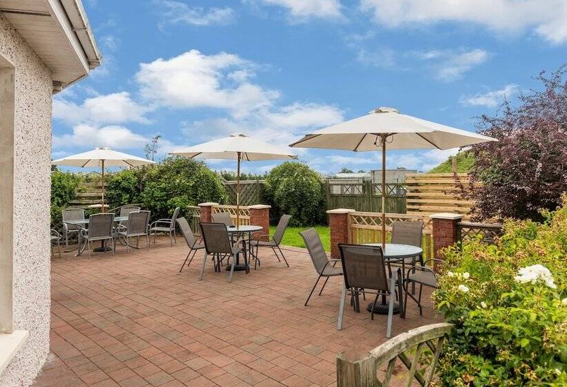 Airport View Hotel & Secret Spa