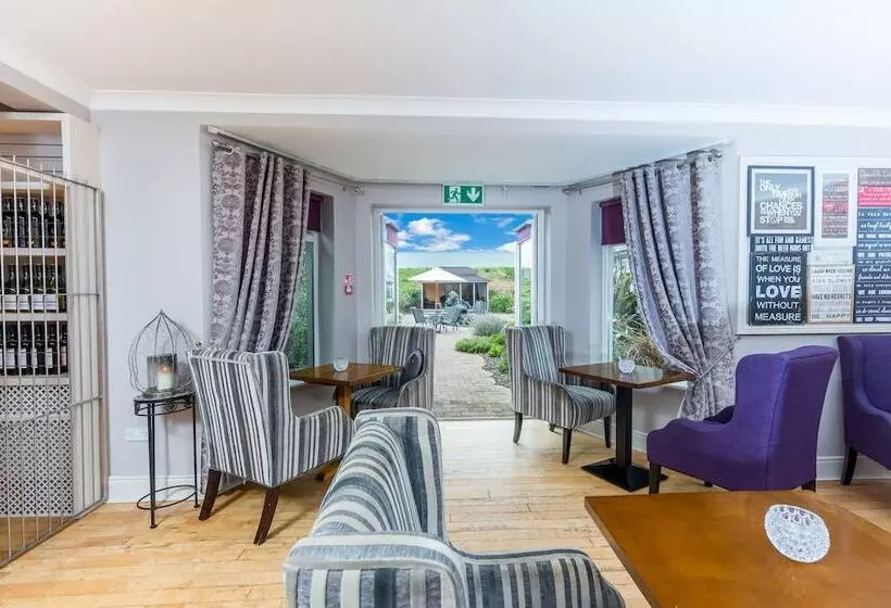 Airport View Hotel & Secret Spa