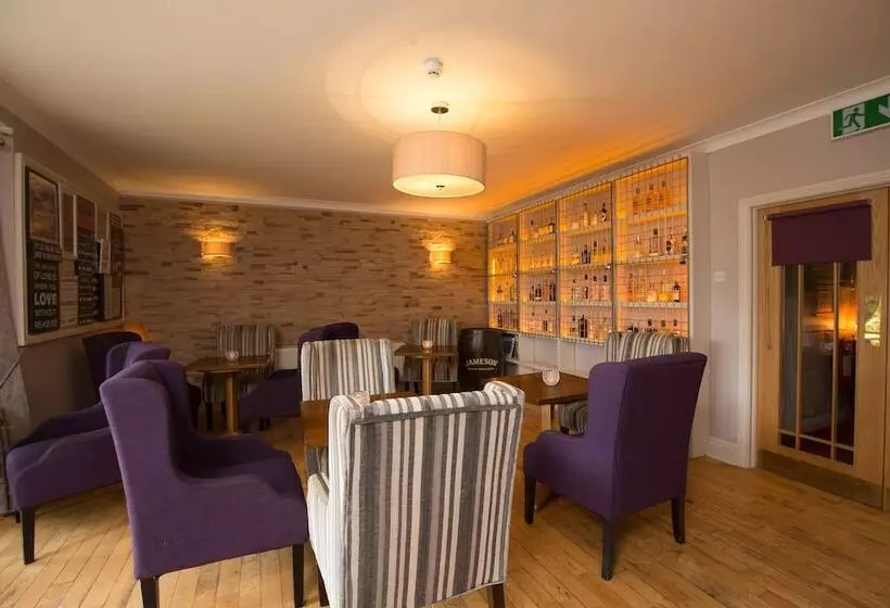 Airport View Hotel & Secret Spa