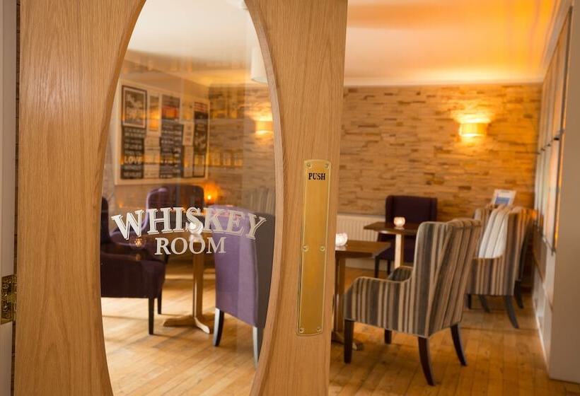 Airport View Hotel & Secret Spa