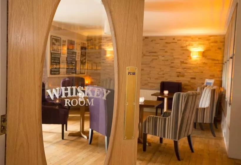 Airport View Hotel & Secret Spa