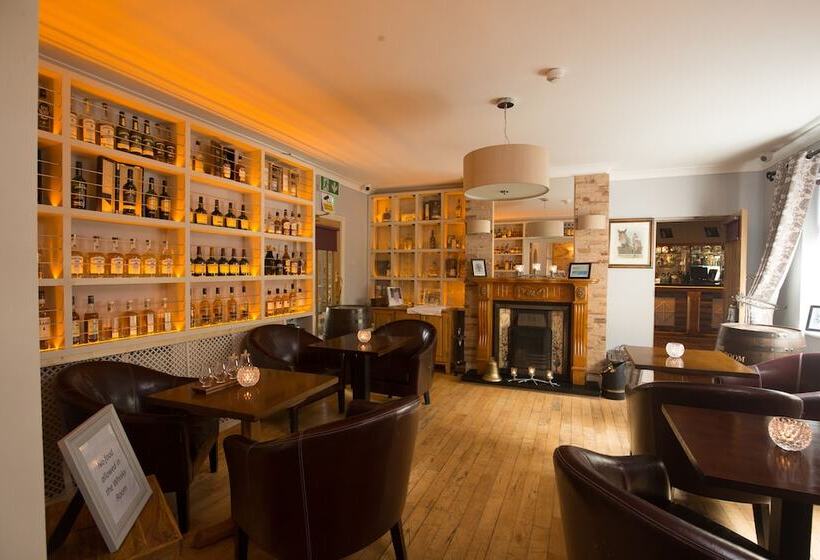 Airport View Hotel & Secret Spa