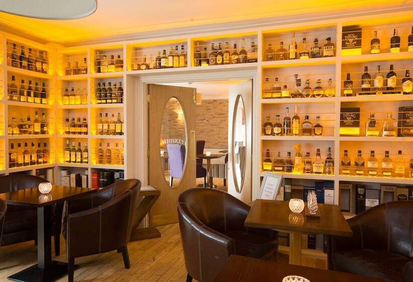 Airport View Hotel & Secret Spa