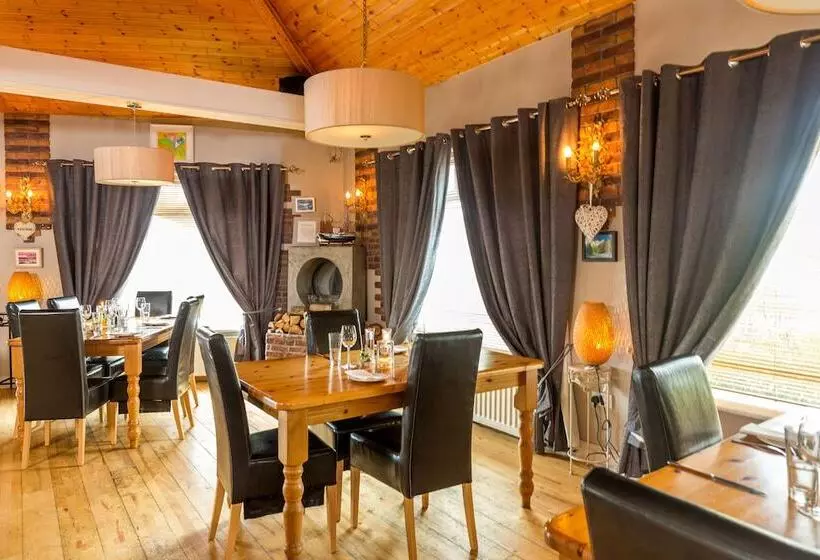 Airport View Hotel & Secret Spa