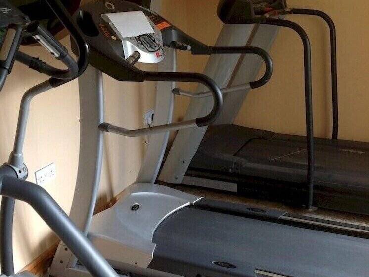 Airport View Hotel & Secret Spa