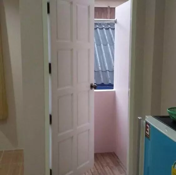 호스텔 Sairee Center Guesthouse