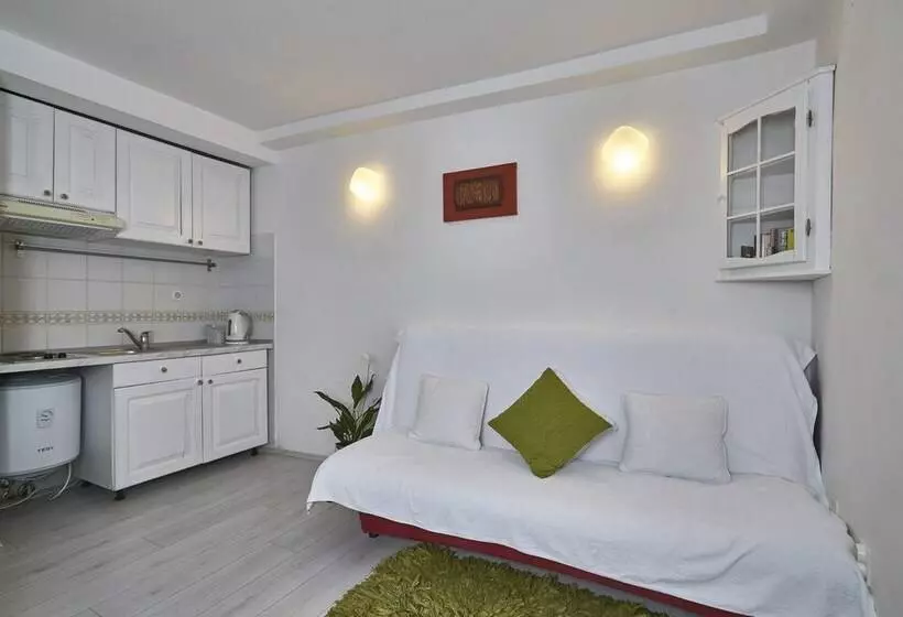 Apartments Old Town Finest