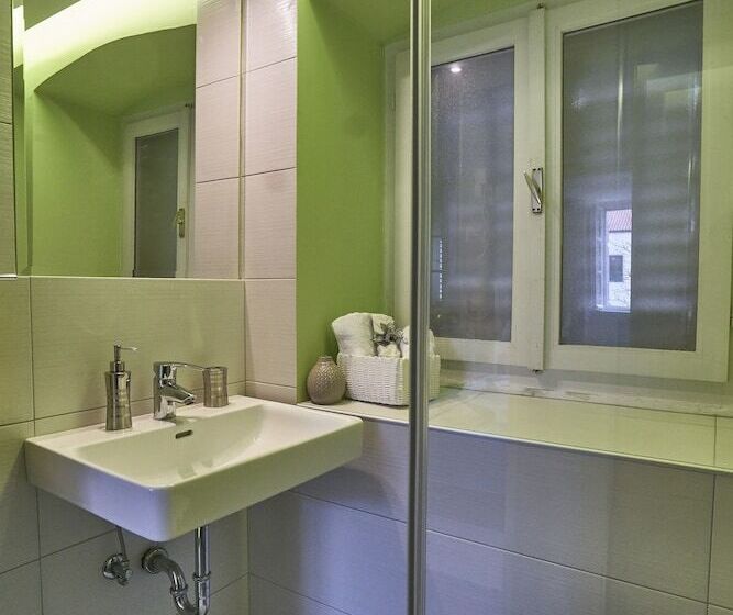 Apartments Old Town Finest