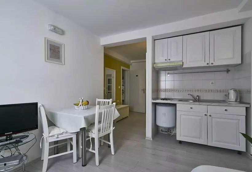 Apartments Old Town Finest
