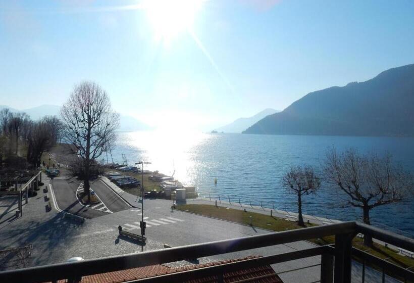 Golfo Gabella Lake Apartments