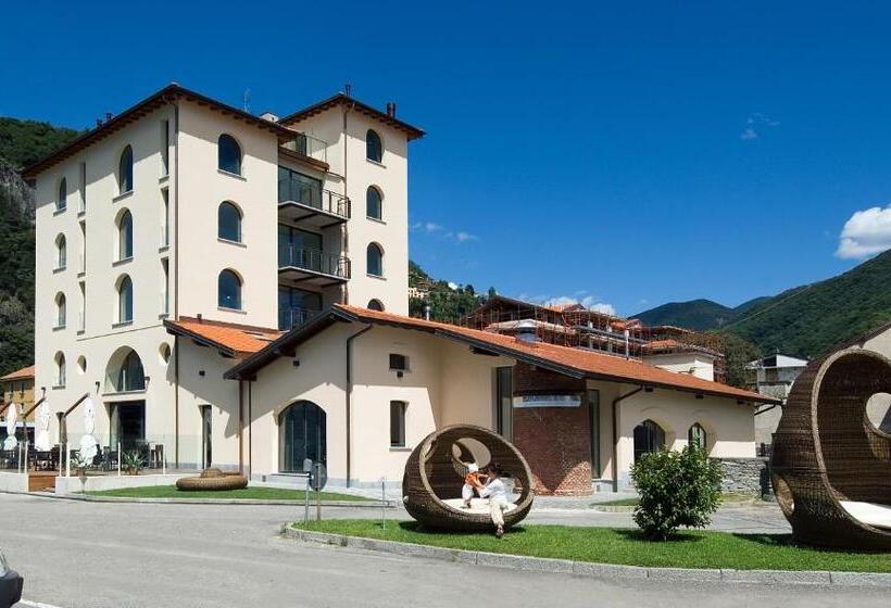 Golfo Gabella Lake Apartments