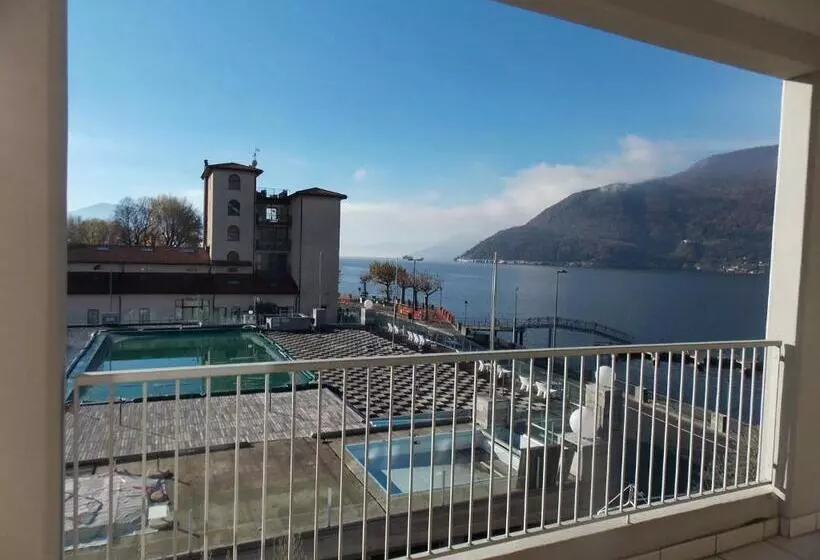 Golfo Gabella Lake Apartments