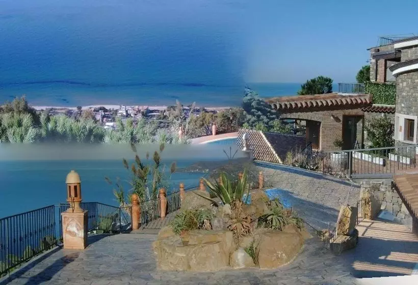 ホテル Agriturismo Le Agavi