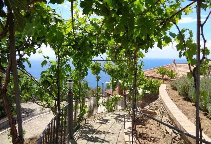 ホテル Agriturismo Le Agavi