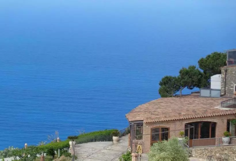 ホテル Agriturismo Le Agavi