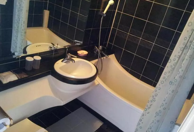 Hotel Benikea Mountain And Sea Daepo Port