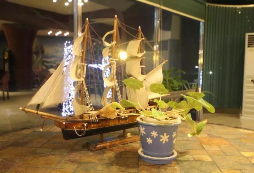 Hotel Benikea Mountain And Sea Daepo Port