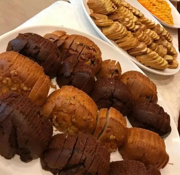 Hotel Benikea Mountain And Sea Daepo Port