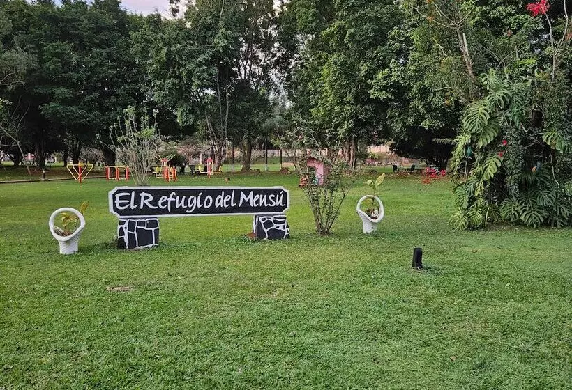 هتل Cabañas El Refugio Del Mensu