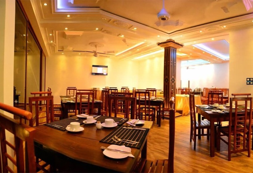 فندق Gloria Grand