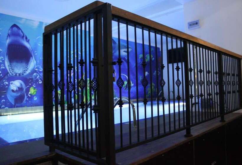 فندق Gloria Grand