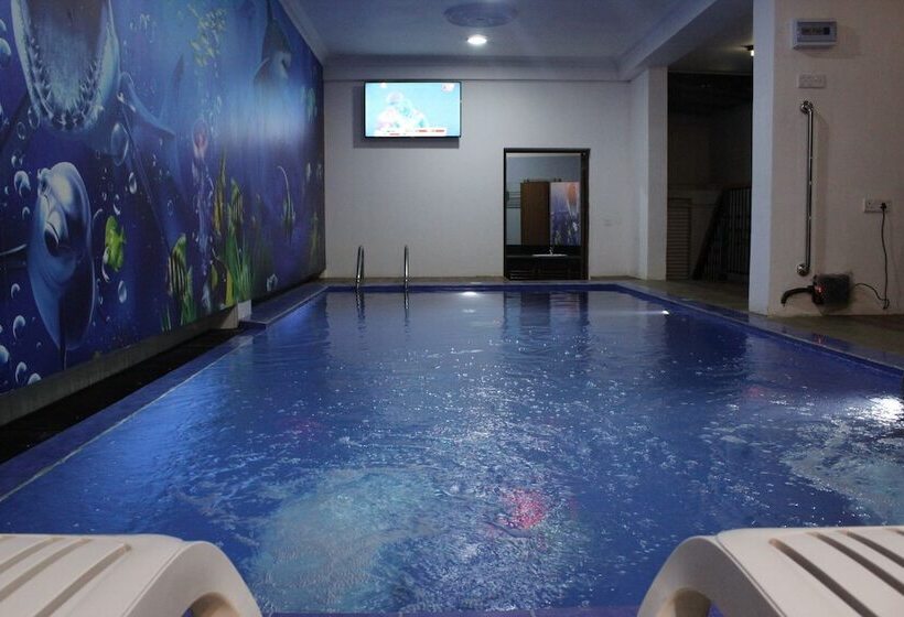 فندق Gloria Grand