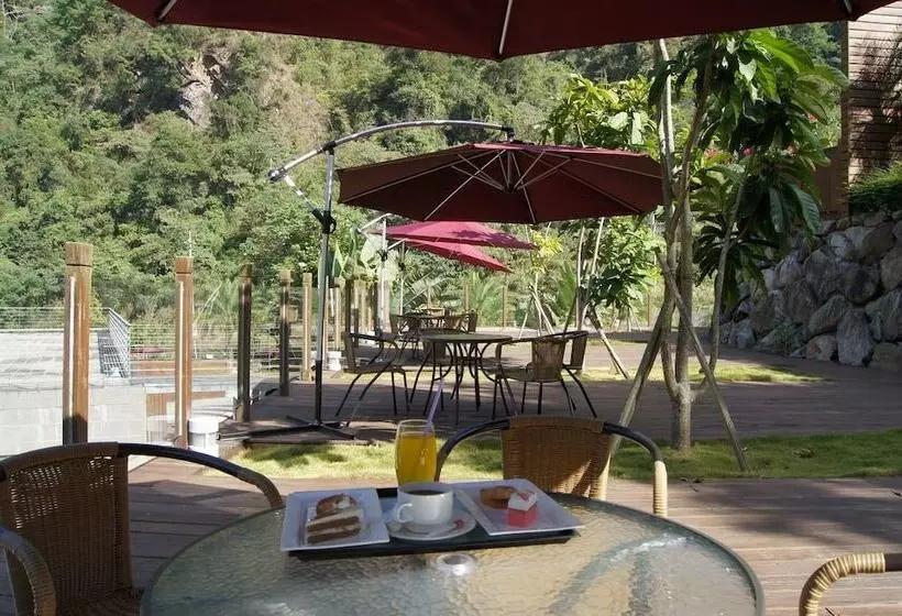 هتل Goya Spring Resort