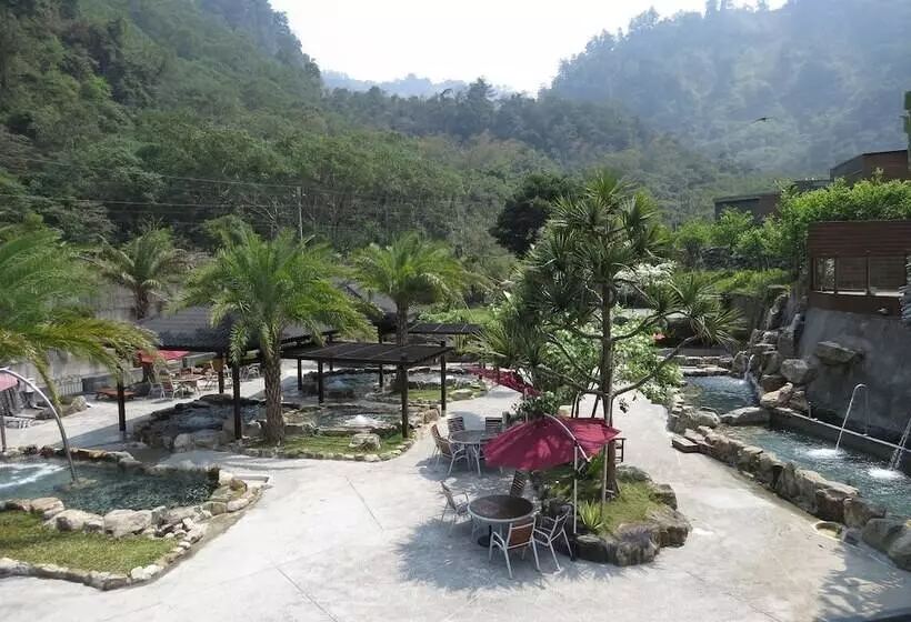 هتل Goya Spring Resort