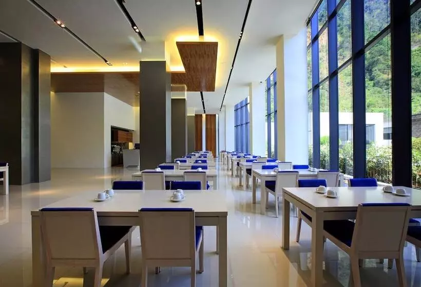 هتل Goya Spring Resort