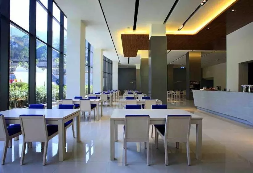 هتل Goya Spring Resort