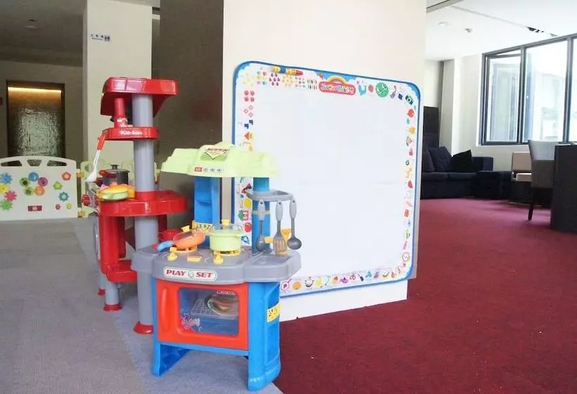 هتل Goya Spring Resort