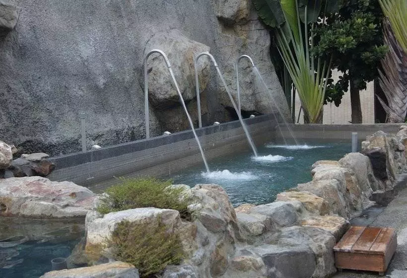 هتل Goya Spring Resort