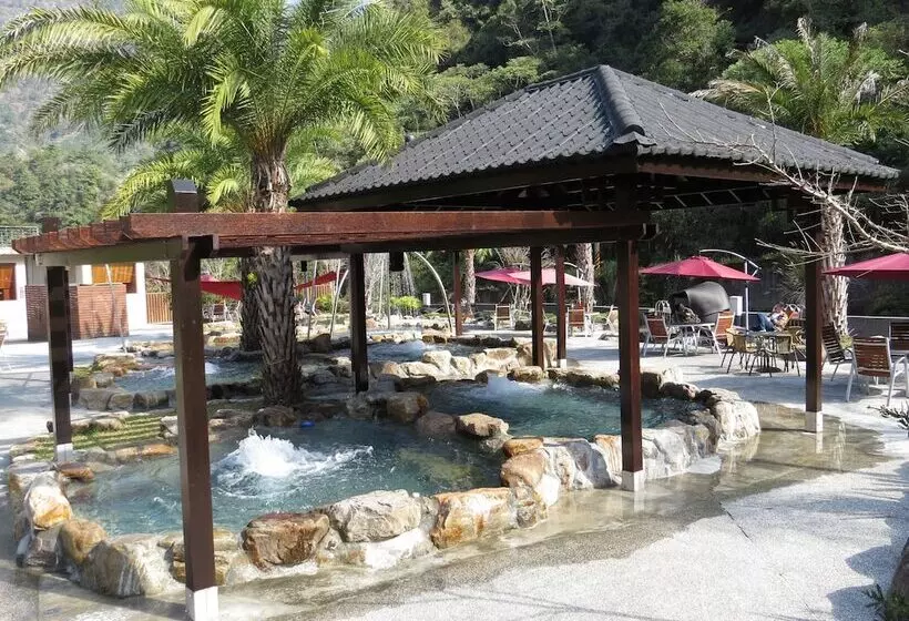 هتل Goya Spring Resort