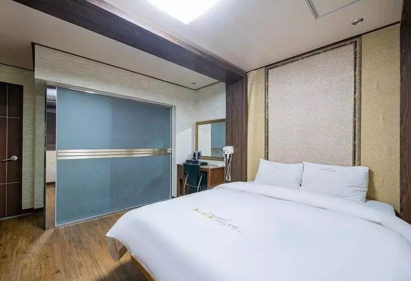 Hotel Gunsan Alice