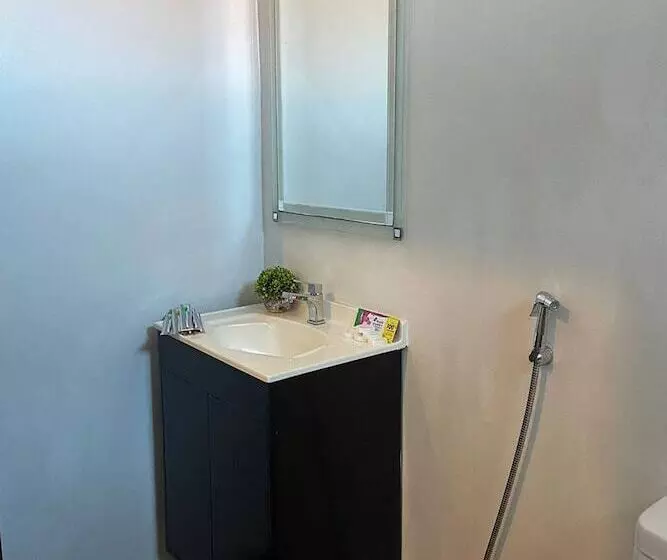 בית מלון כפרי Micasa Lodge Palawan