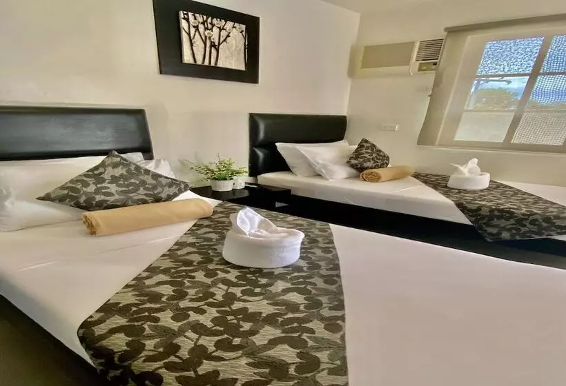 בית מלון כפרי Micasa Lodge Palawan