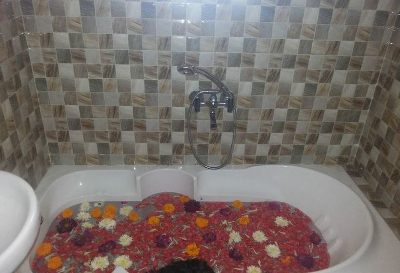 Hotelli Miroslav Holiday Homes