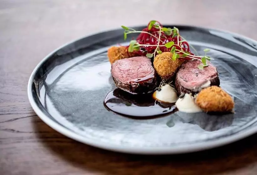 Hotel Molskroen Strand