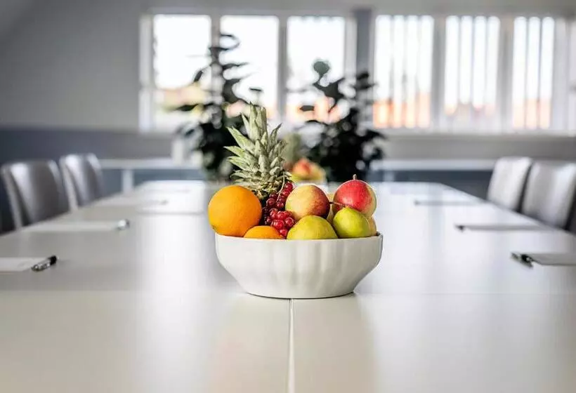 Hotel Molskroen Strand