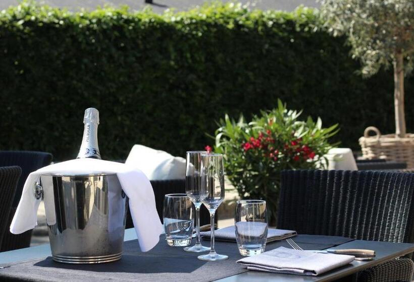 בית מלון כפרי Molskroen Strand